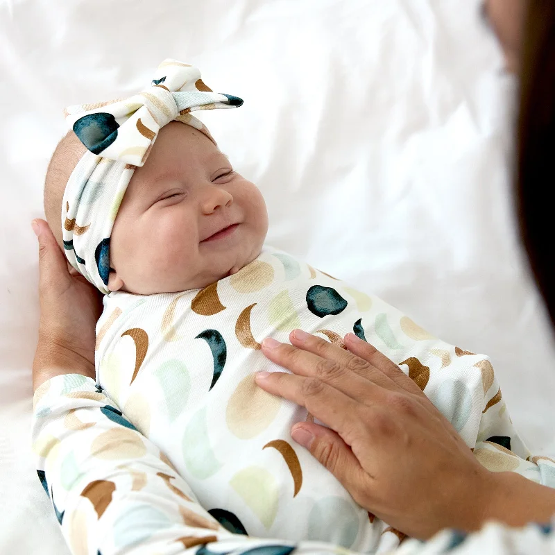 Luna Neutral Swaddle & Luxe Bow Headband Set