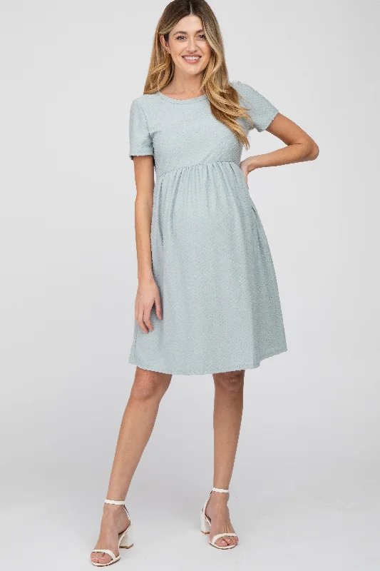 College Short Sleeve TopsMint Green Swiss Dot Short Sleeve Maternity Dress