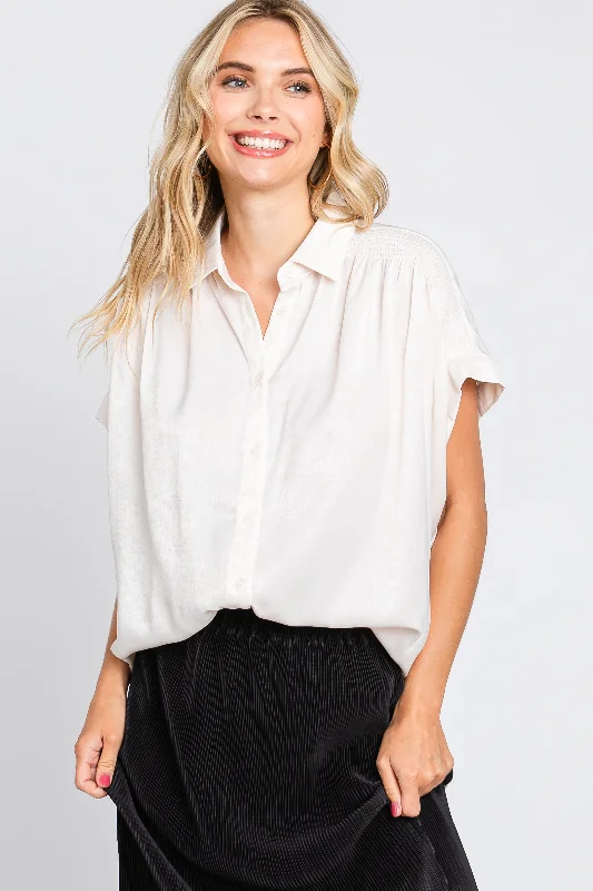 Urban Short Sleeve TopsWhite Satin Button Front Collared Short Sleeve Top