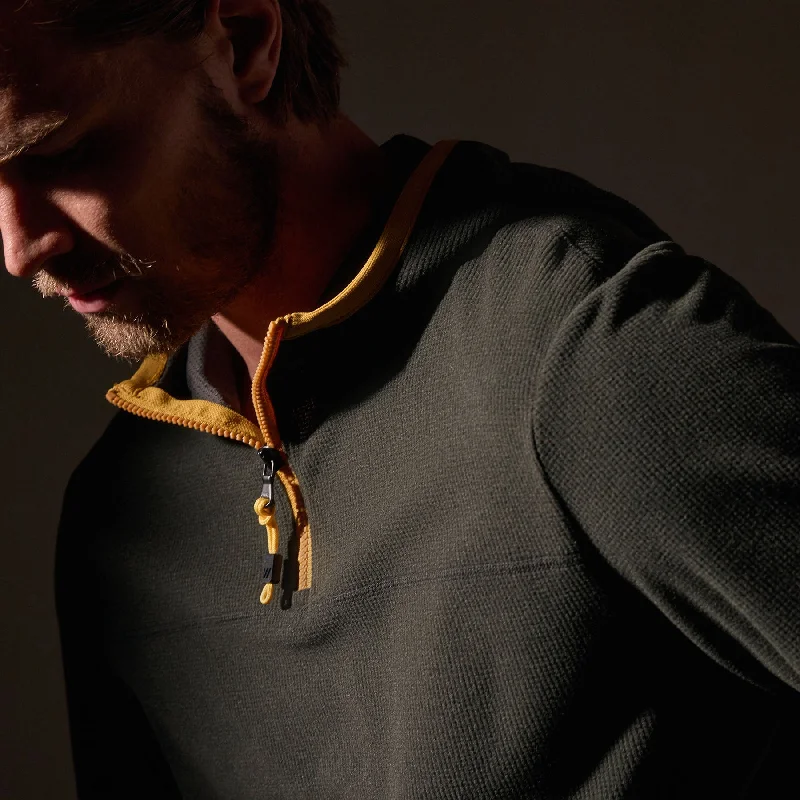 Tech Waffle Performance Hoodie - Carbon/YellowRunning Sweatshirts