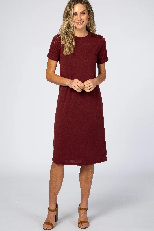 Logo Short Sleeve TopsBurgundy Short Sleeve Midi Dress